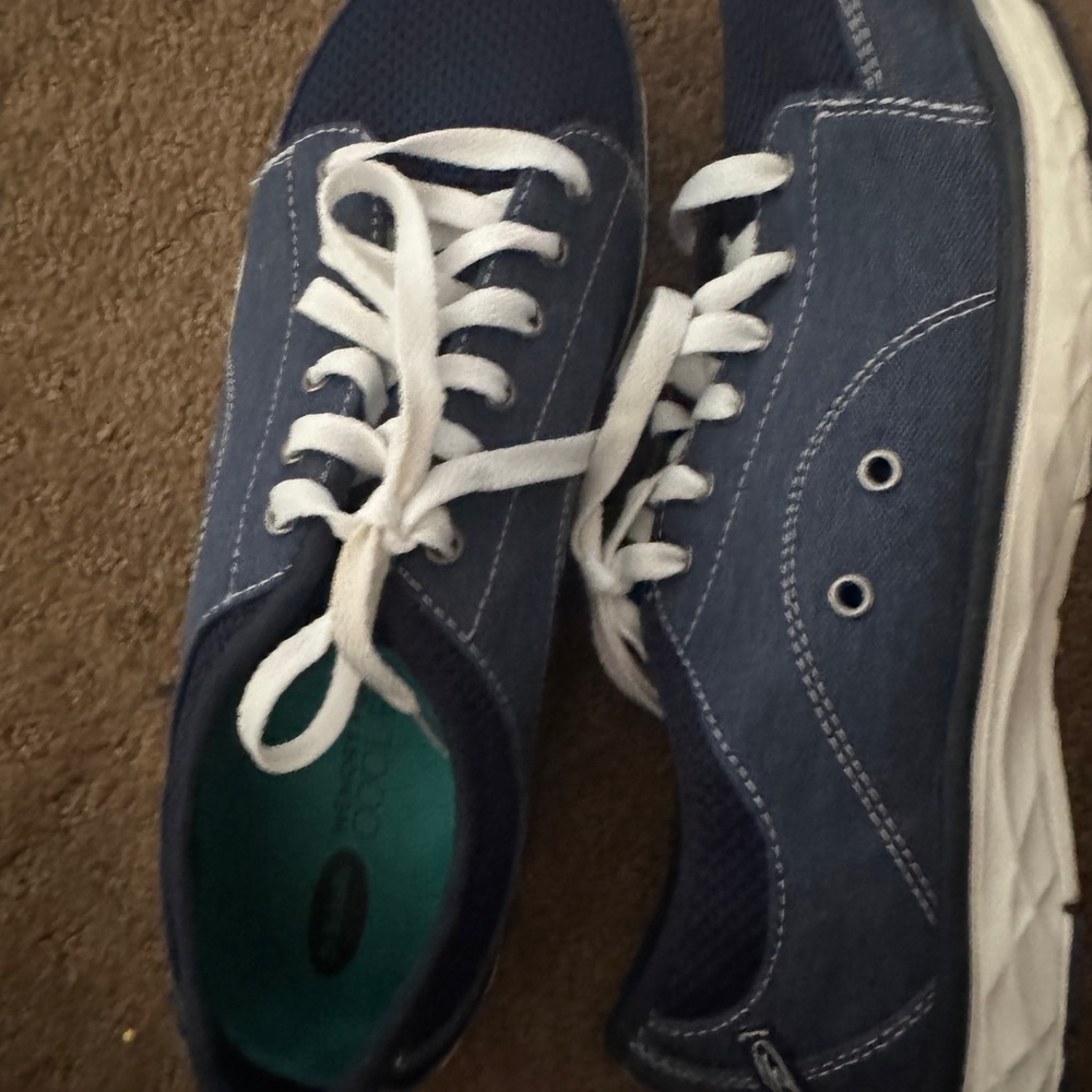 Dr Scholl’s Memory Foab Cool Fit Blue denim Sneakers with white Laces